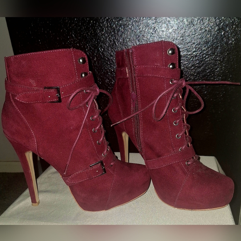 Shoes - Picture 3 of 3